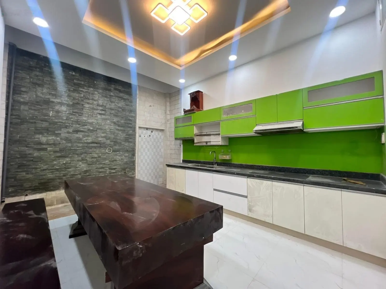 Bán nhà mặt tiền đường Kênh 19/5B chính chủ