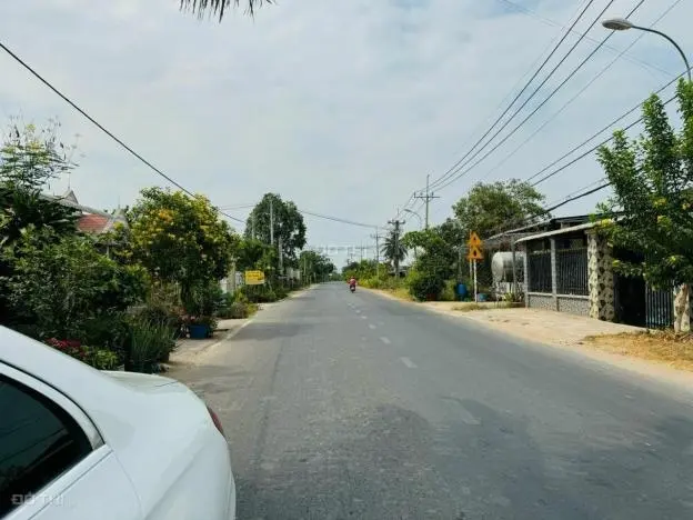Bán lô đất tặng căn nhà MT đường nhựa Trung Lập, dt 233m, có 82 thổ cư, xã Trung Lập Thượng