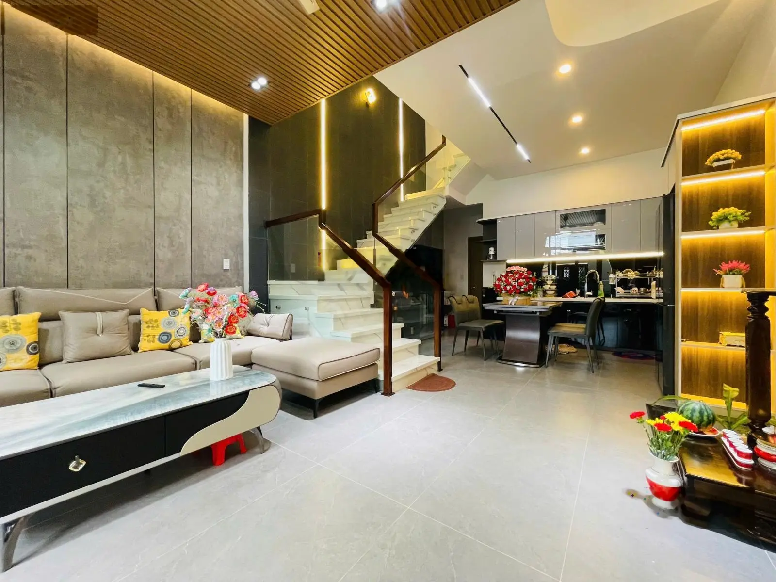 Bán nhà Hòa Minh 15, diện tích 67.5m2 cách biển Liên Chiểu 450m. Giá chỉ 5tỷ5