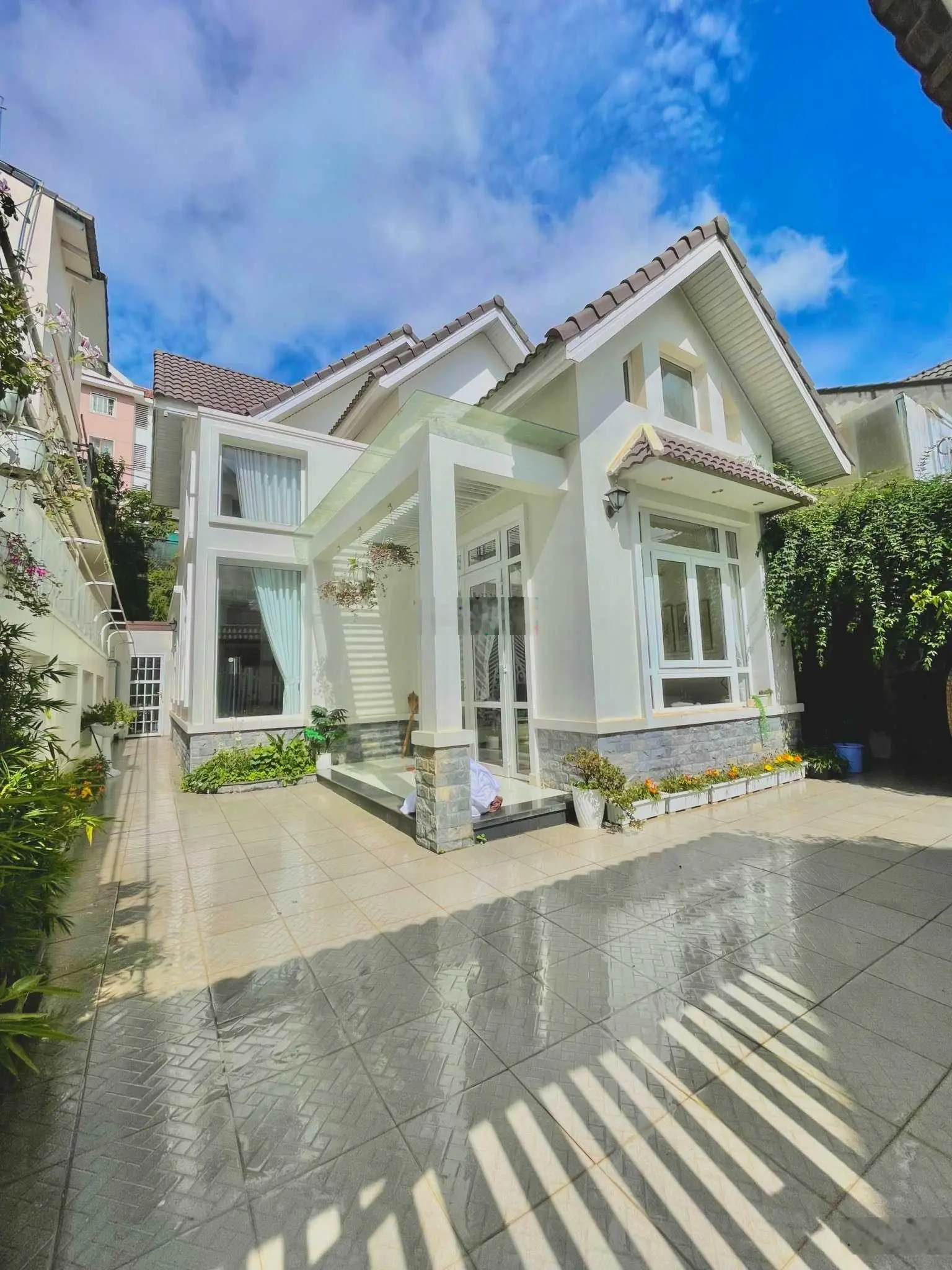 Villa mini 2 mặt tiền trước sau Hùng Vương 207m2, ngang 10m 2 tầng, giá chỉ 9,5 tỷ