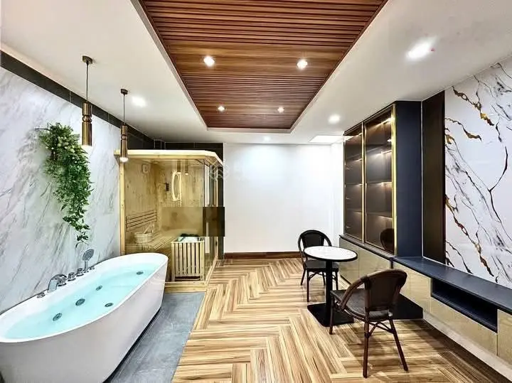 Bán gấp nhà Nguyễn Văn Tăng , Long Bình , Quận 9. DT 65m2 giá bán 3 tỷ .Sổ riêng