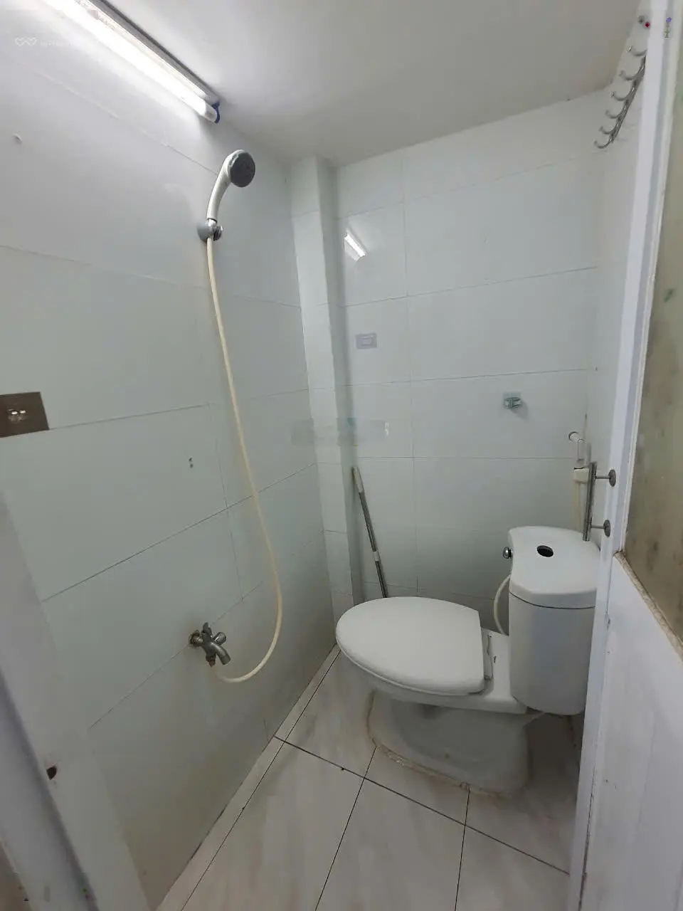 Bán nhà 1/ Phan Đăng Lưu, P7, PN. DT 15m2, 3 tầng, 2PN. Cách mặt tiền chỉ 40m