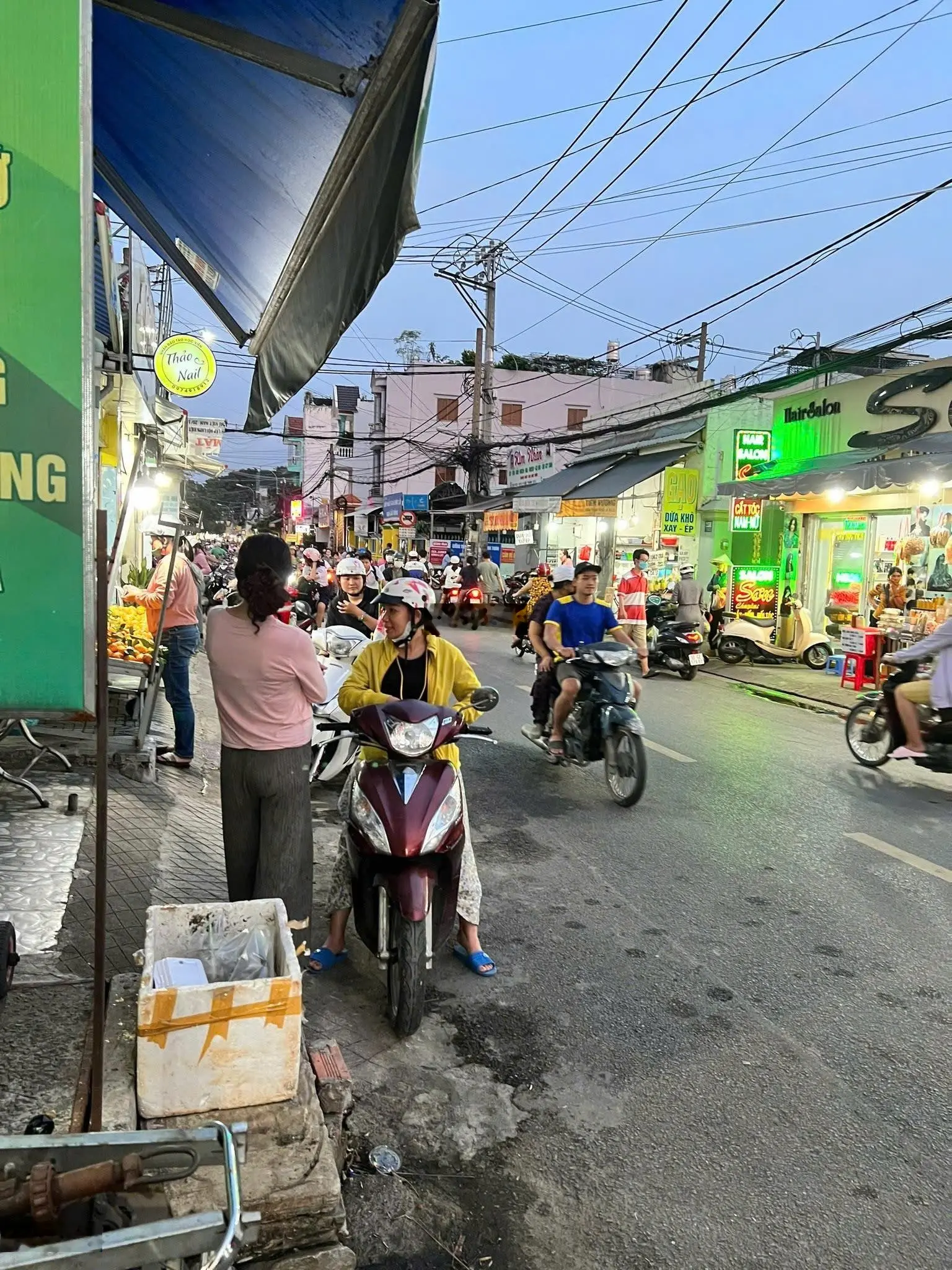 Bán gấp căn nhà đang cho thuê 16tr / tháng, ở đường 18B, ngay chợ BÌNH CHÁNH, 5mx20m, giá 810 triệu