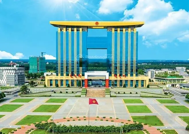 Bán gấp nhà mặt tiền đường D4 KDC Thuận Giao
