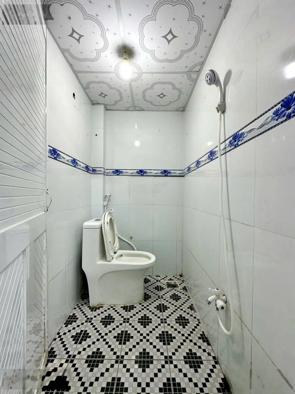 Chính Chủ - bán dãy nhà mặt tiền hẻm 9 Trần Chiên - đang cho dòng tiền 9 triệu / tháng