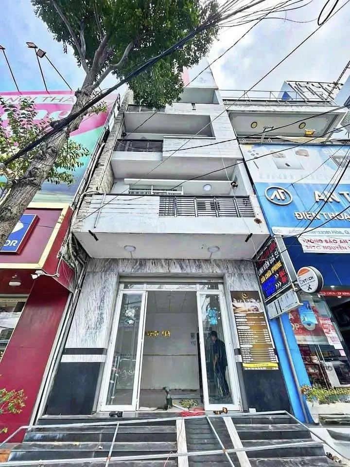 Cô Hà đi Úc cần bán gấp nhà Nguyễn Văn Đừng-Q5, gần bệnh viện An Bình. 3tỷ280 đang cho thuê 27triệu