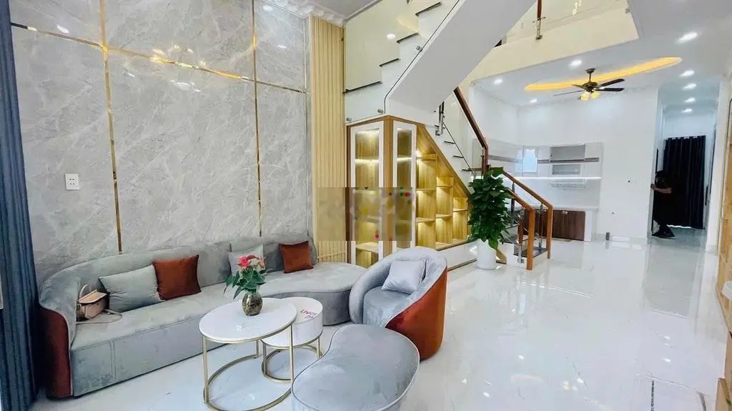 Đi Định Cư Nước Ngoài Bán Lại Căn Nhà Còn Mới Ngay Gần KDC Bửu Long