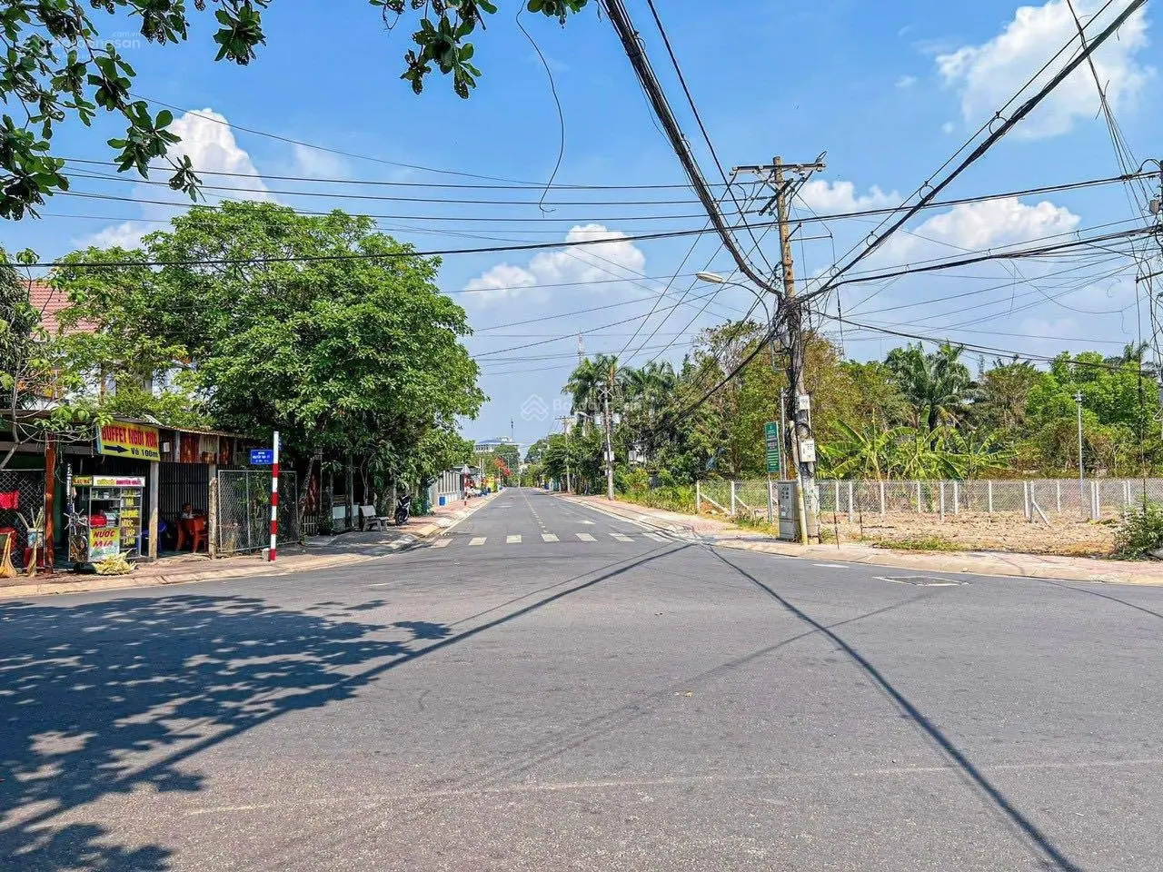 Mặt tiền Nguyễn Văn Tỷ 150m2 - siêu phẩm giá tốt ngay thị trấn, sổ hồng riêng