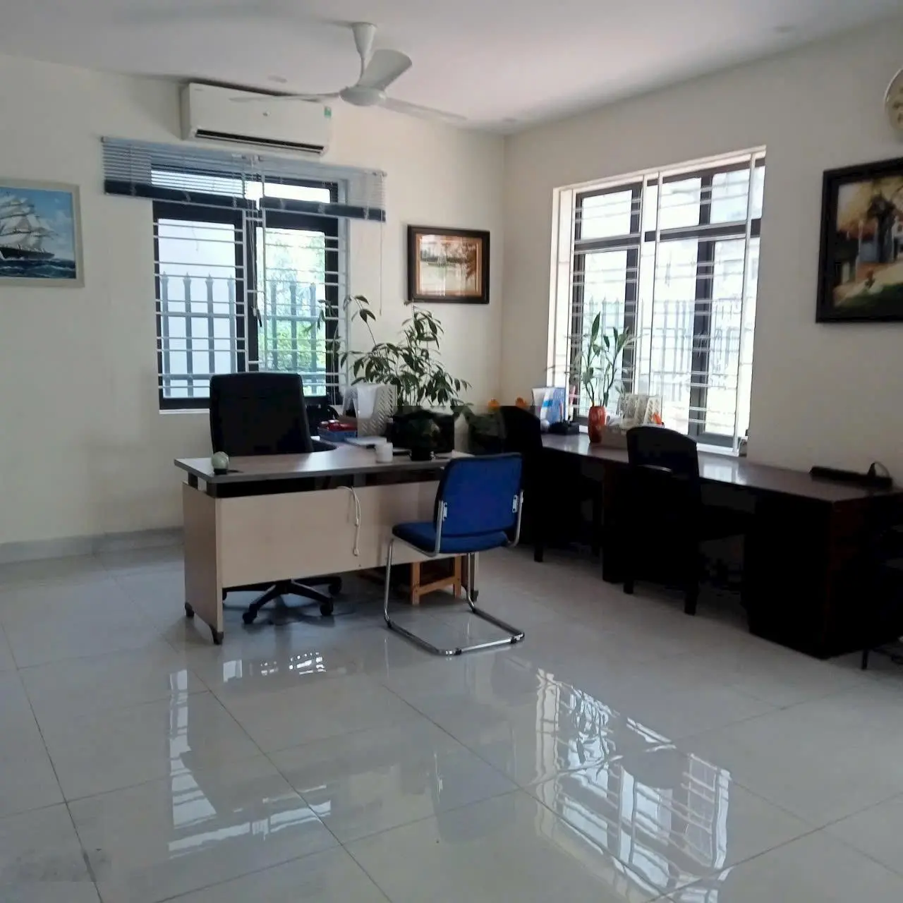 Bán gấp biệt thự song lập 230m2 3 mặt thoáng Vạn Phúc - Hà Đông giá 26,5ty LH 0931 793 ***
