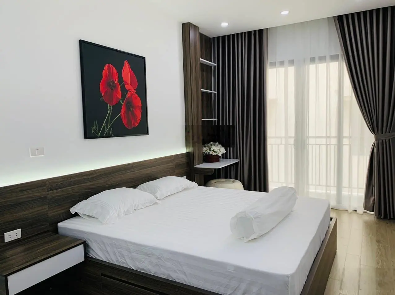 Bán nhà phố Tây Sơn, Đống Đa, ô tô đỗ cửa, thang máy, 4 tầng 52m2 giá 15.85 tỷ LH 0983 320 ***