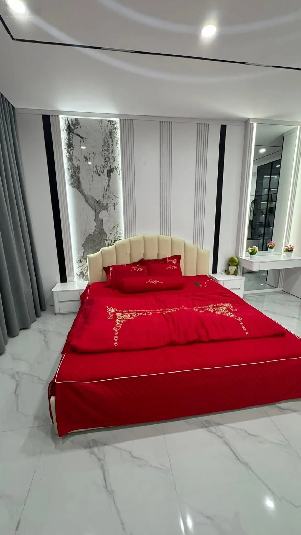Bán nhà phố Hàm Nghi - Nguyễn Đổng Chi nhà mới ở ngay, lô góc, ô tô 40m2 6T thang máy 10.x tỉ
