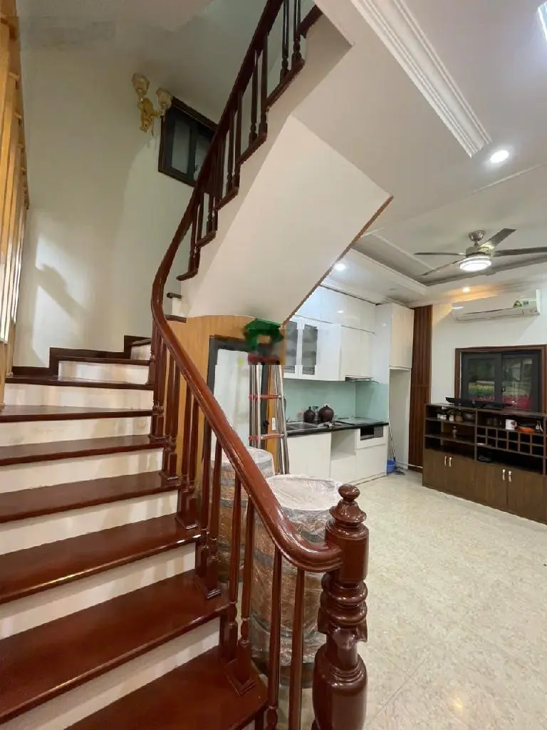 Chính chủ bán nhà 5 tầng đẹp lung linh tại Phùng Khoang, 45m, đầy đủ tiện nghi, giá chỉ 8.6 tỷ