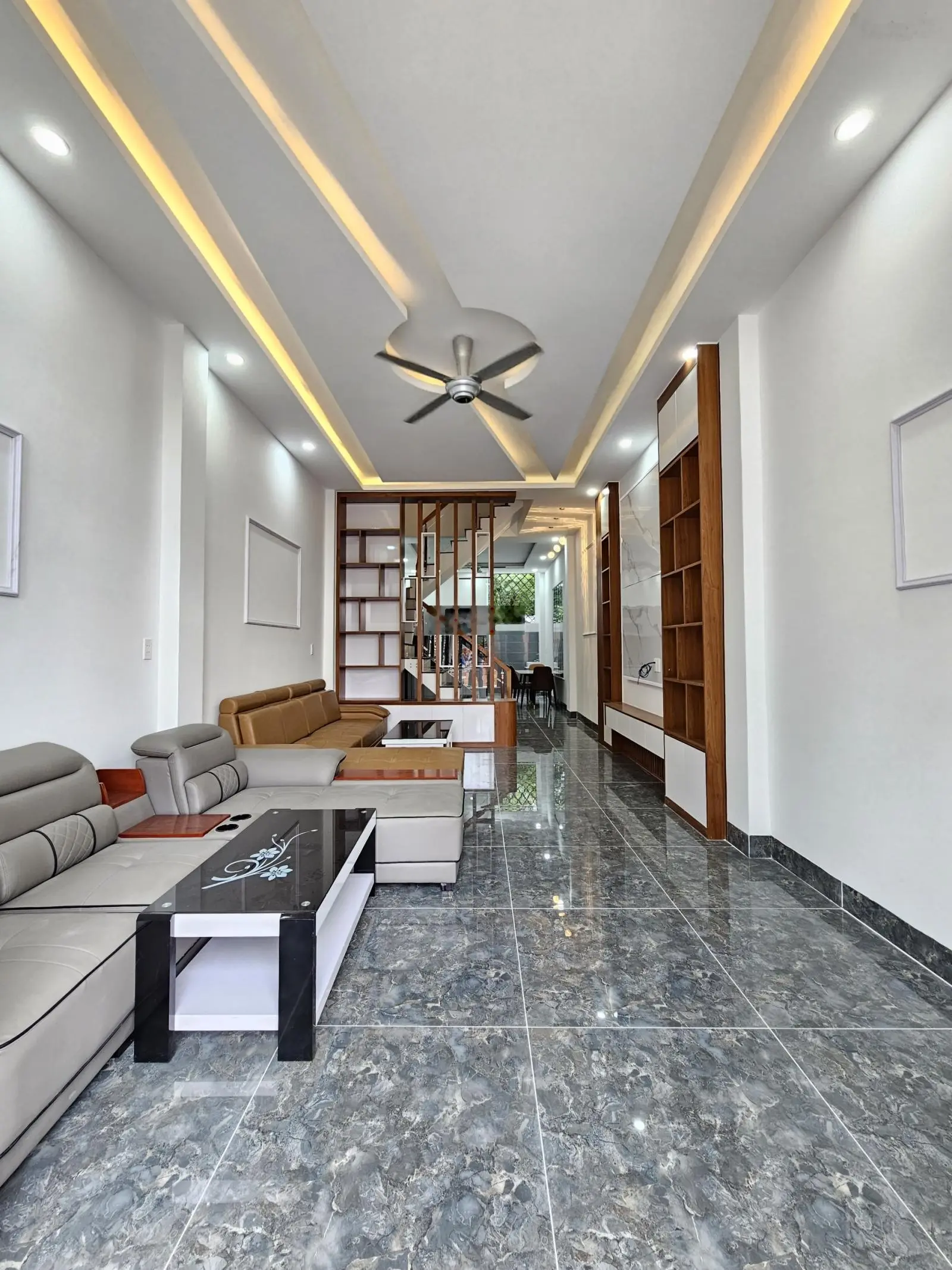 3 tỷ 750 Bán nhà 1 trệt 2 lầu KDC ĐẸP P.Thuận Giao, TP.Thuận An
