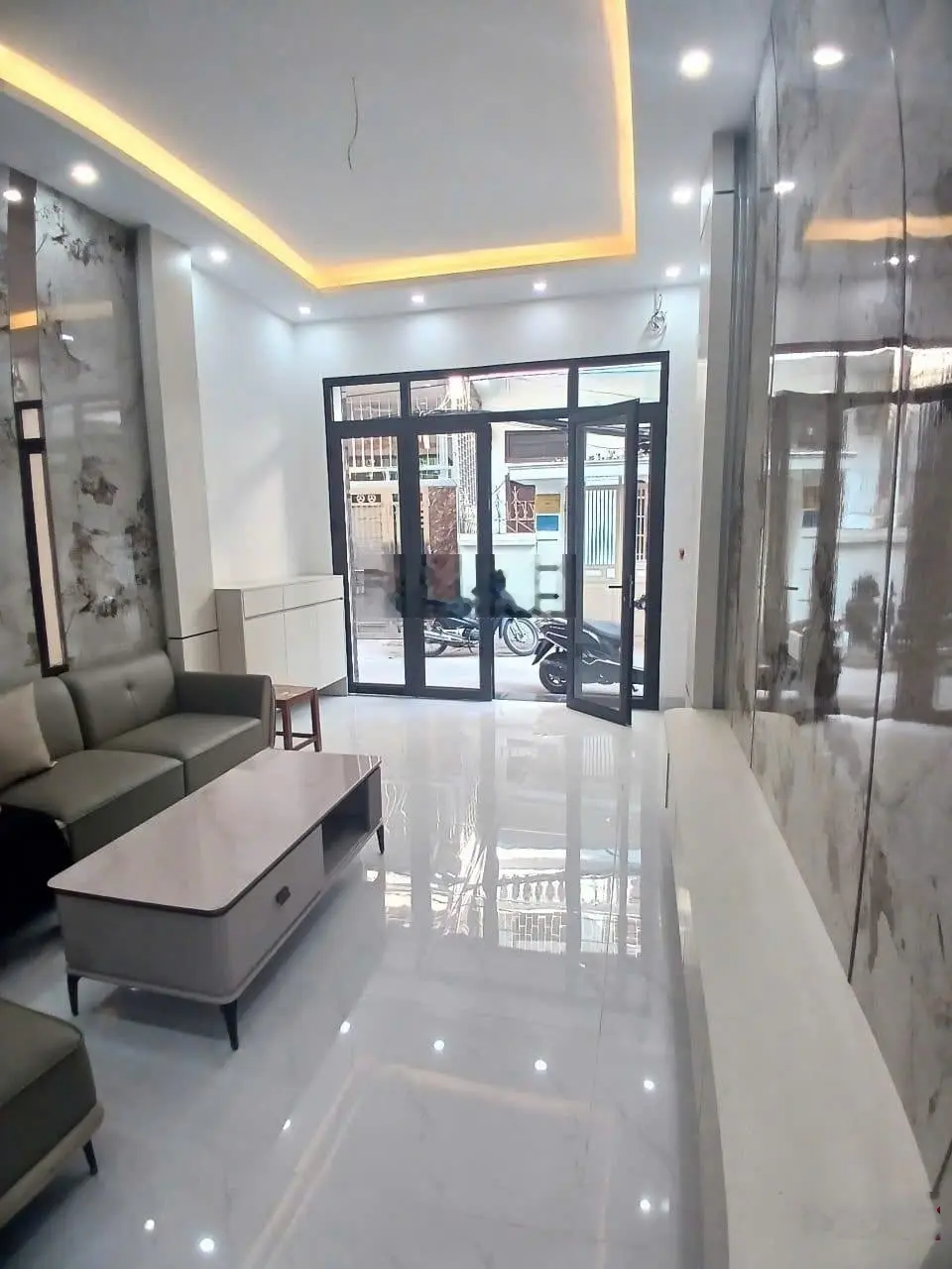 Bán nhà Mỗ Lao 36m2, 5 tầng, ô tô đỗ gần, nhà tự xây đẹp, dân trí cao, giá 6.9 tỷ