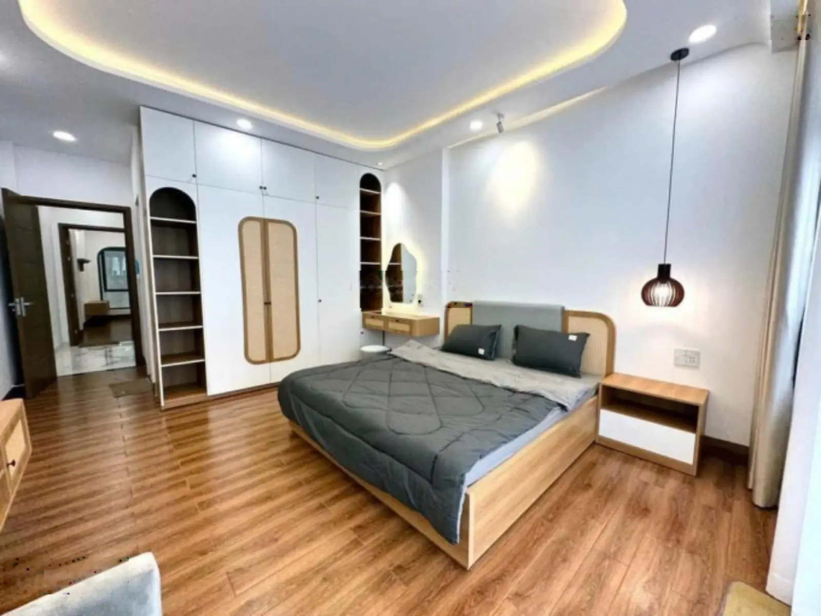 Kẹt tiền chủ cần bán nhanh căn nhà đường Chu Văn An, Quận Bình Thạnh. Hẻm 5m ô tô