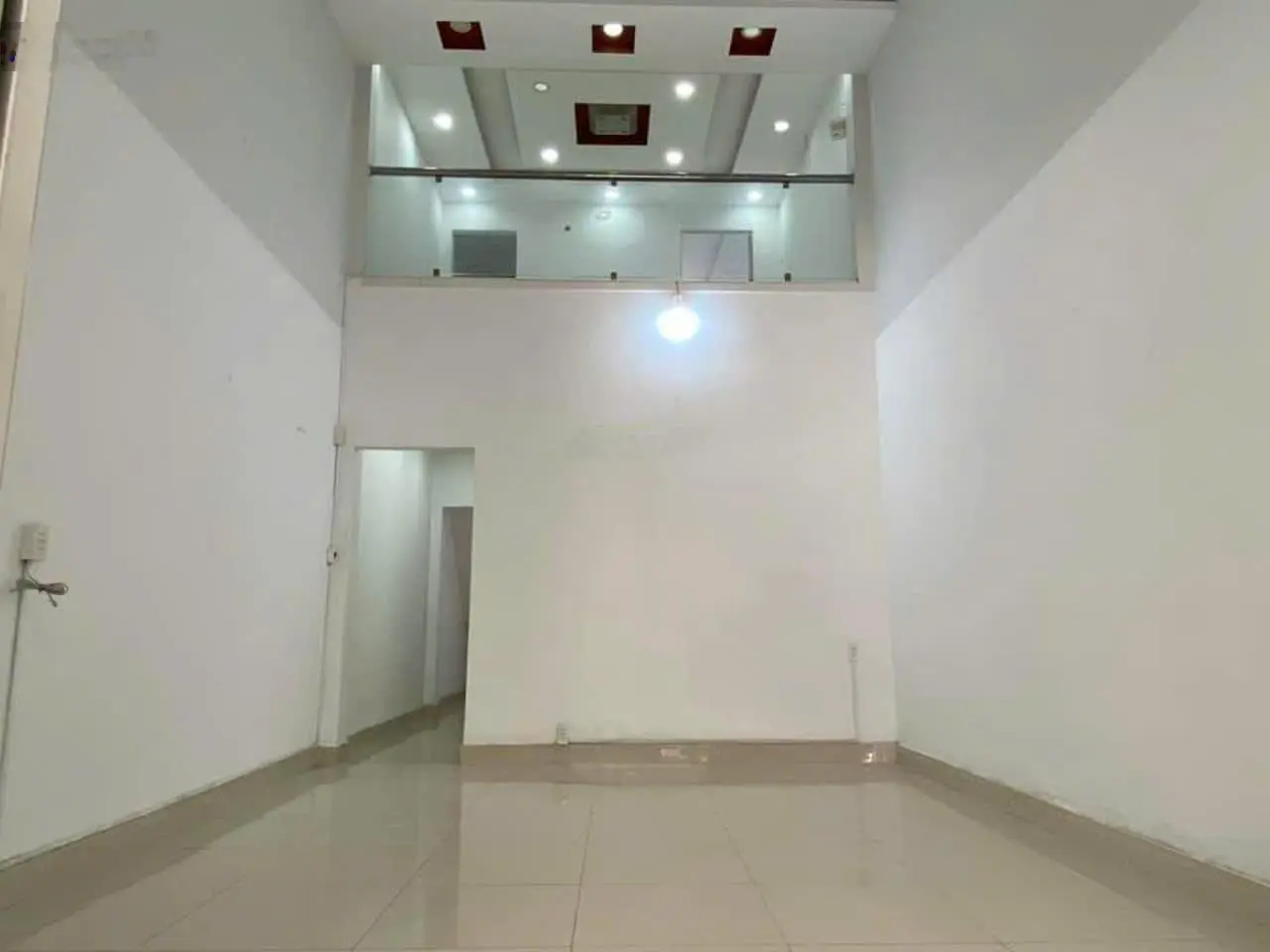 Bán nhà nguyên căn ngay trung tâm thành phố thủ đức