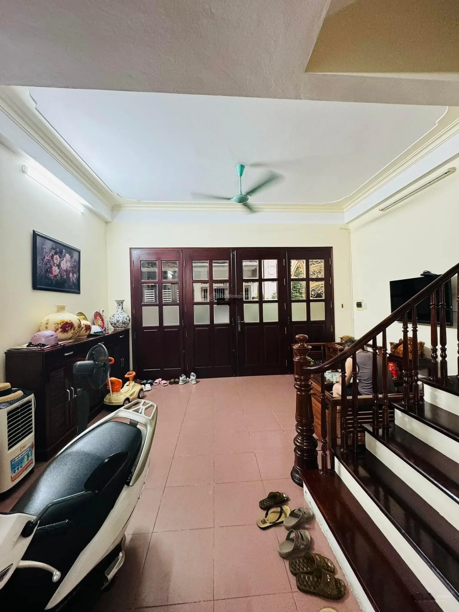 Bán Nhà Minh Khai, Hai Bà Trưng . DT 60m2 5T Mặt Tiền 5.5m. giá:16.7 tỷ. LH :0383 426 ***