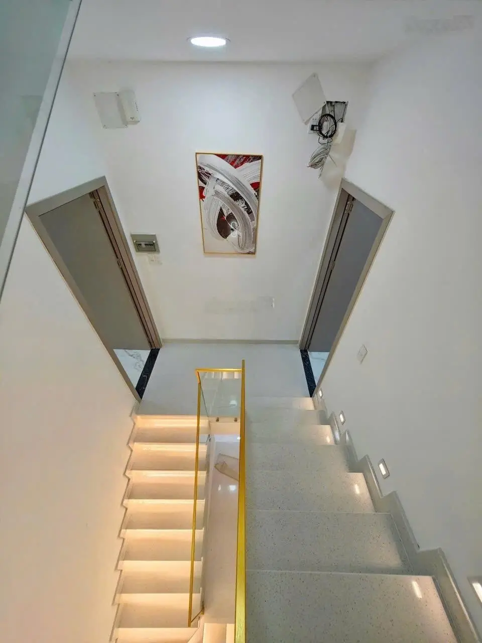 Bán villa tô hiến thành - quận 10 nhà đẹp - ngang đẹp 6,5m - 4 tầng full nội thất xịn xò