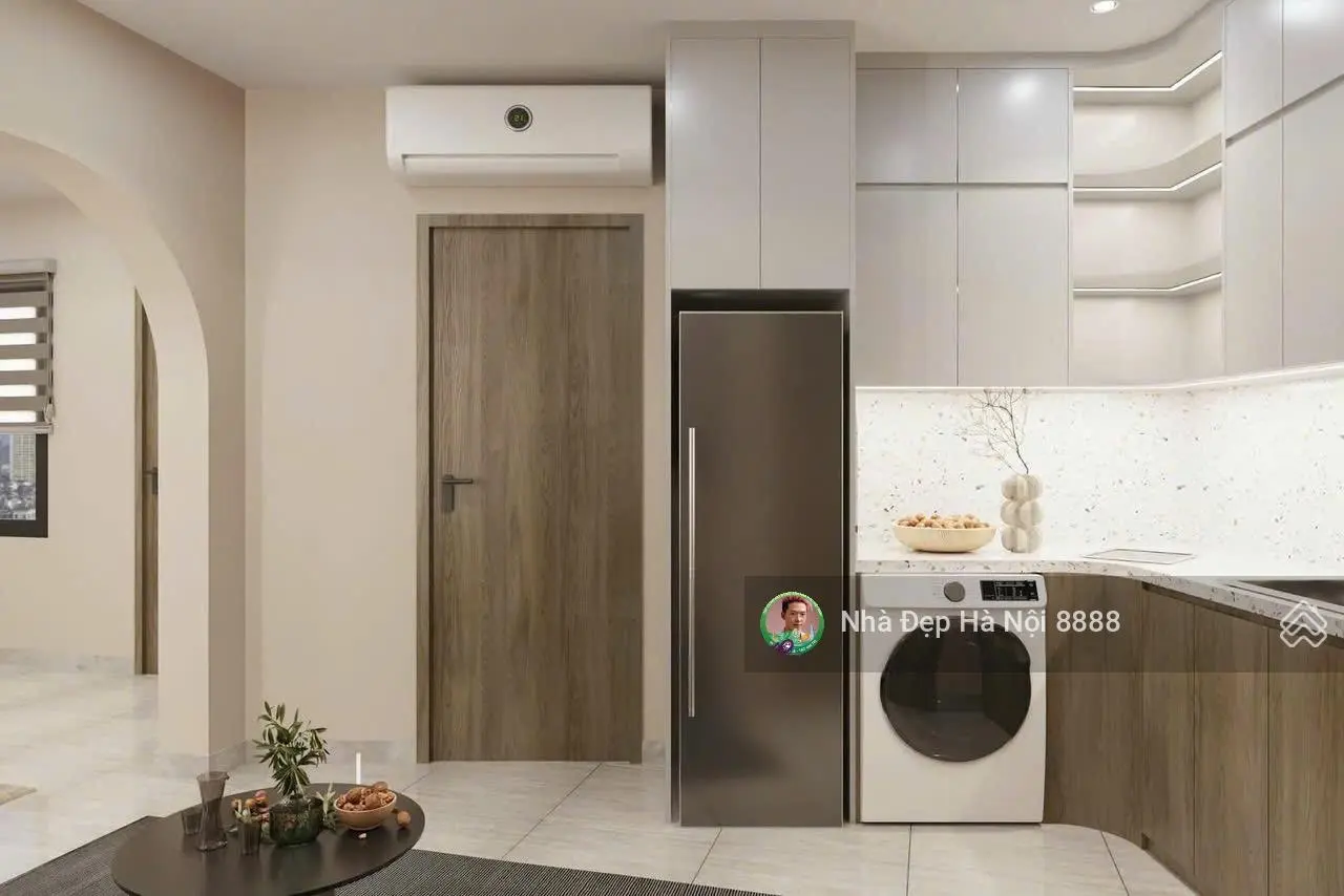 Chỉ cách hồ 20m một căn nhà mới xây kiêu hãnh vươn lên giữa lòng phố 6 tầng, thang máy mặt tiền 4m