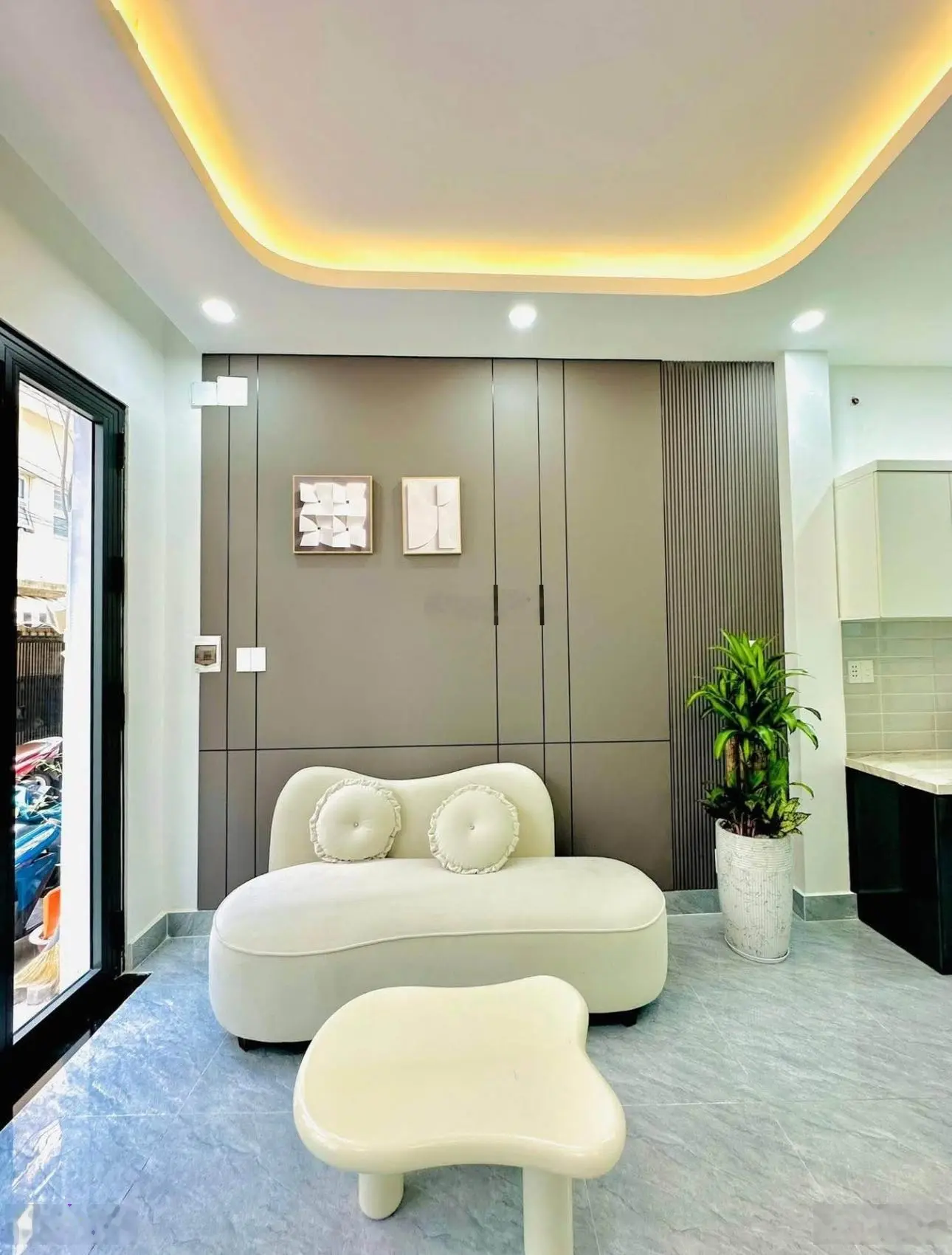 Chủ cần vốn kinh doanh bán nhà ngộp giá 86m2. Hẻm 4m đường Nguyễn Thị Định, Quận 2