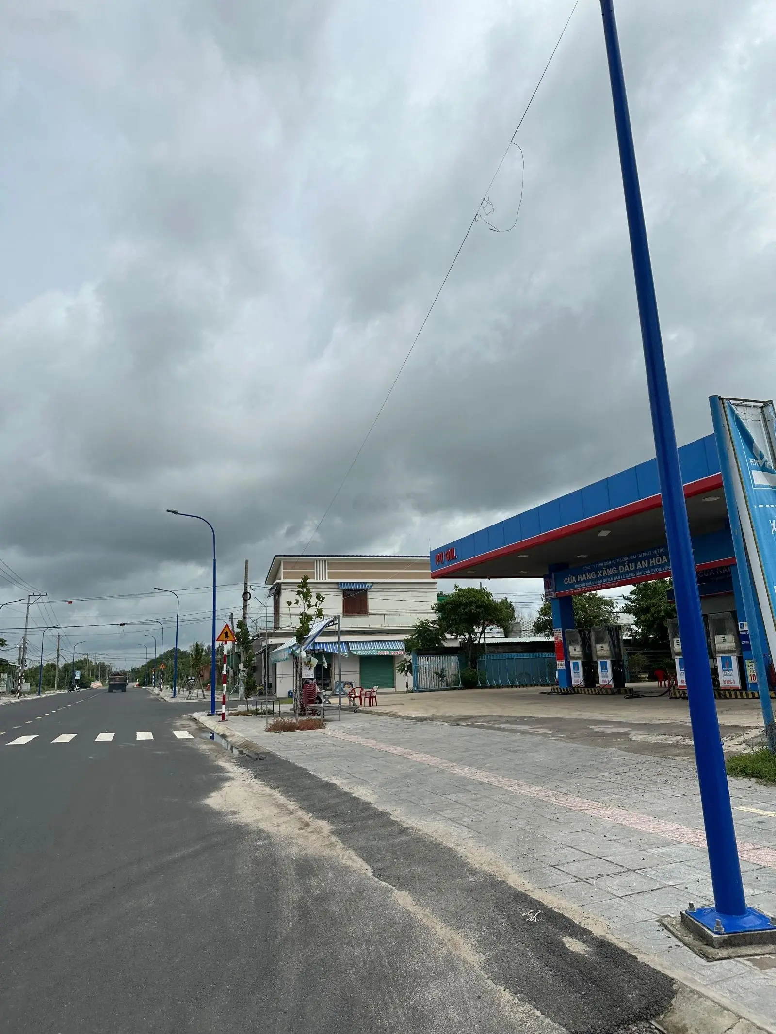 Chính chủ cần bán gấp lô đất gần Biển Hồ Tràm giá cực kì rẻ, nằm kế bên khu hành chính, gần biển