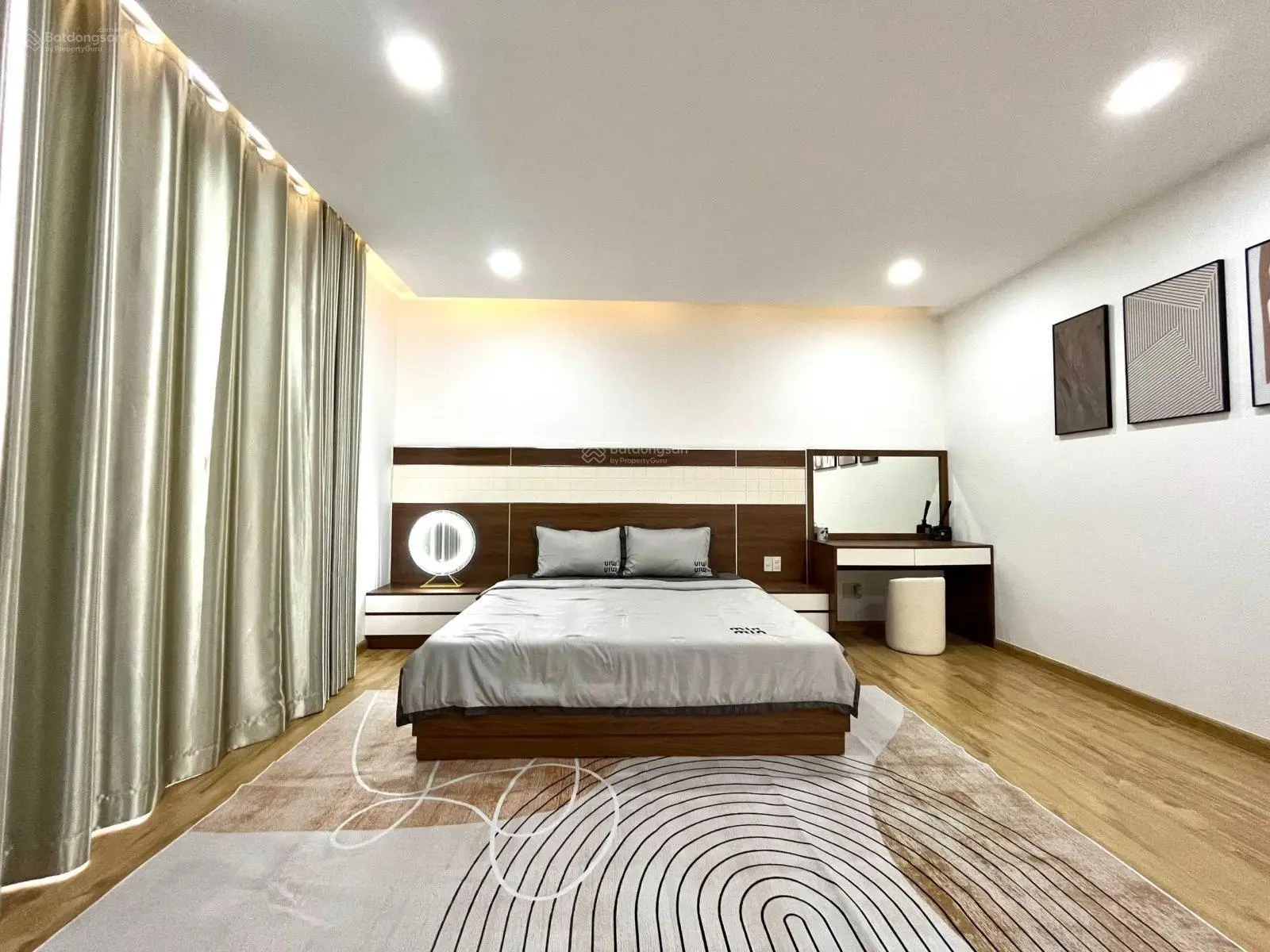 Bán nhiều căn hộ duplex Star Hill, PMH, Q7 dt: 137m2, 3PN, 2WC giá từ 8 tỷ em Nguyên 0906 752 ***