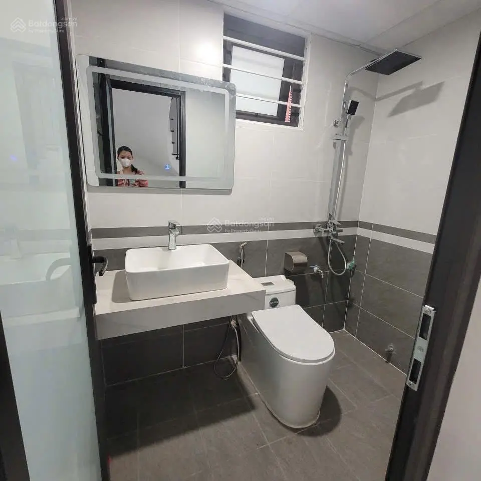 LÔ GÓC 8.9 Tỷ Nhà Mới, KĐT Văn Quán, mặt ngõ, ô tránh, DTsổ 38.m2/50m2 tầng 2,5 tầng, 4 ngủ
