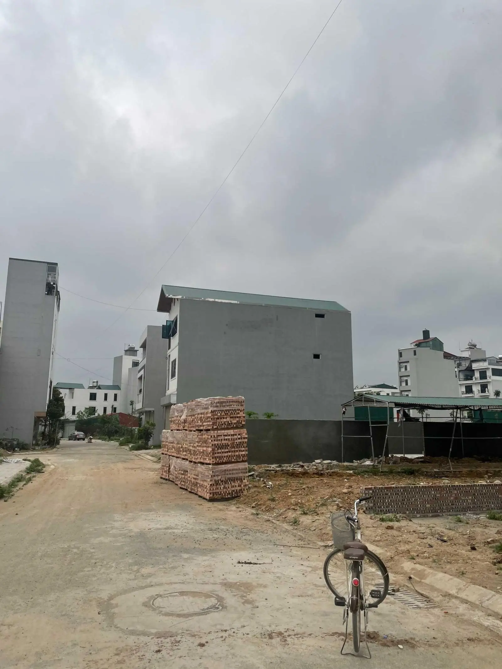 Siêu hiếm lô góc 45m2 vuông vắn 2 mặt tiền khu đất dịch vụ Vân Canh 25 ha cách Mỹ Đình 3km