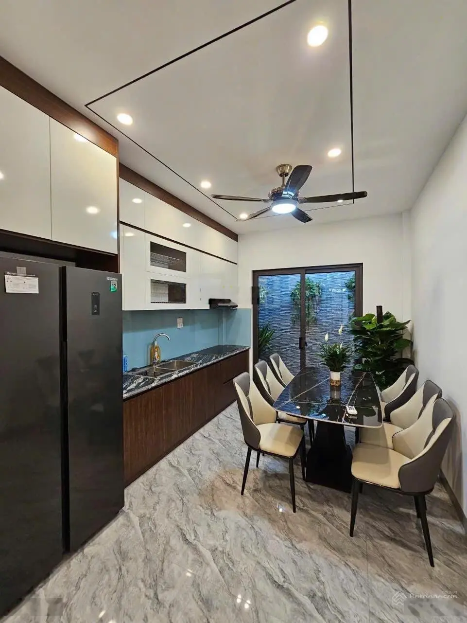 Bán nhà đẹp đại từ 47m2 x 5 tầng ngõ ô tô giá 7.9 tỷ gần hồ linh đàm