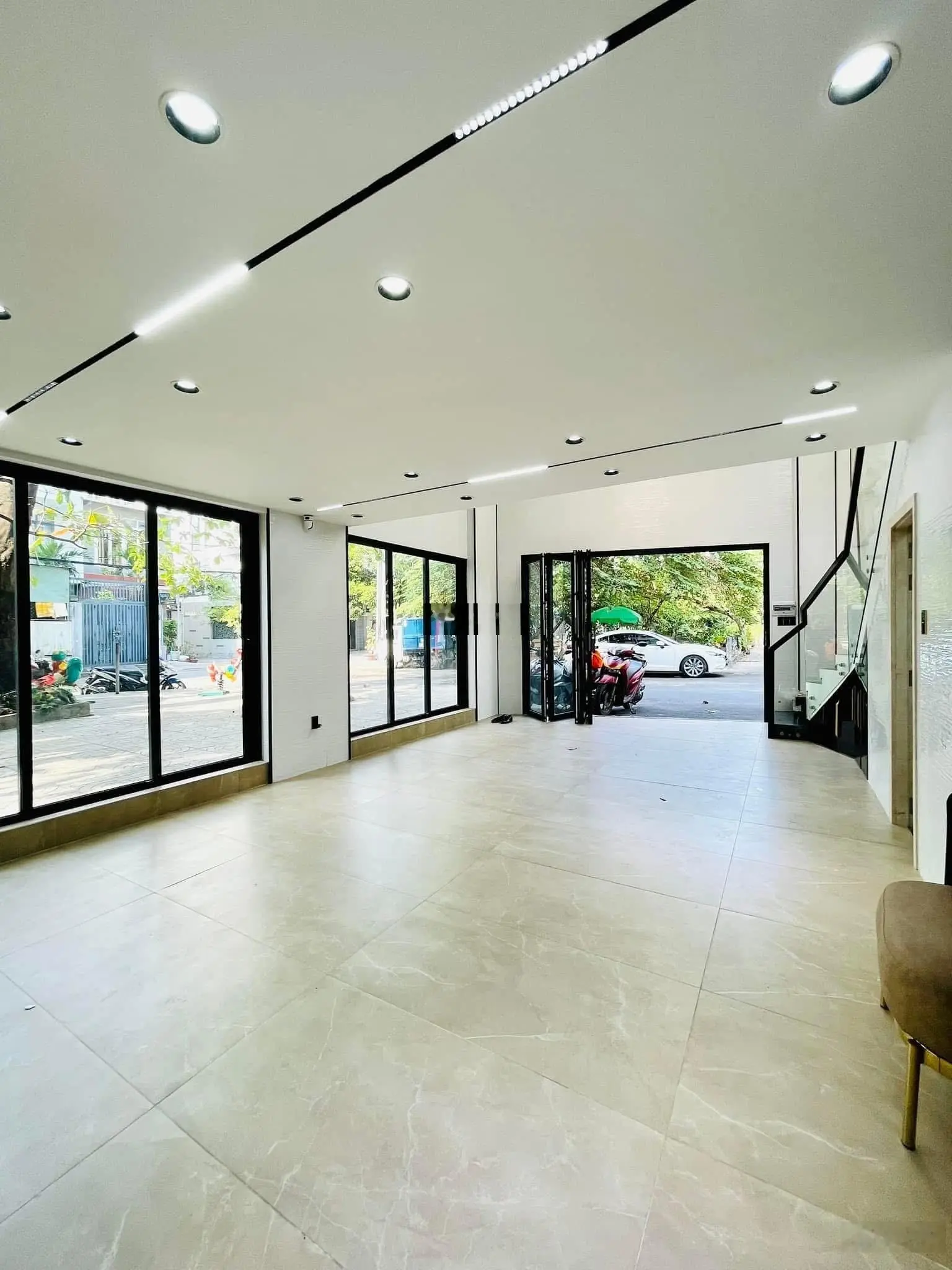 Bán nhà góc 2 mặt tiền trung tâm quận 4 vị trí vàng cho kinh doanh & đầu tư 100m2/3tỷ1