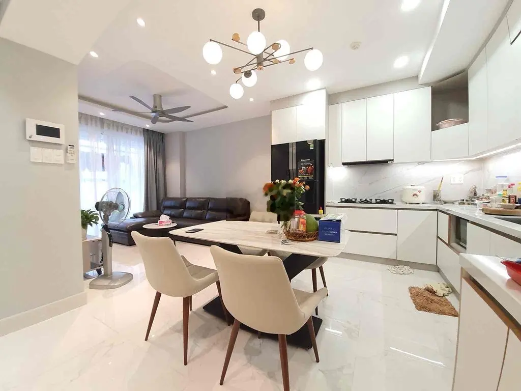 Bán căn 3 phòng Orchard Parkview tầng cao view công viên 99m2 đầy đủ