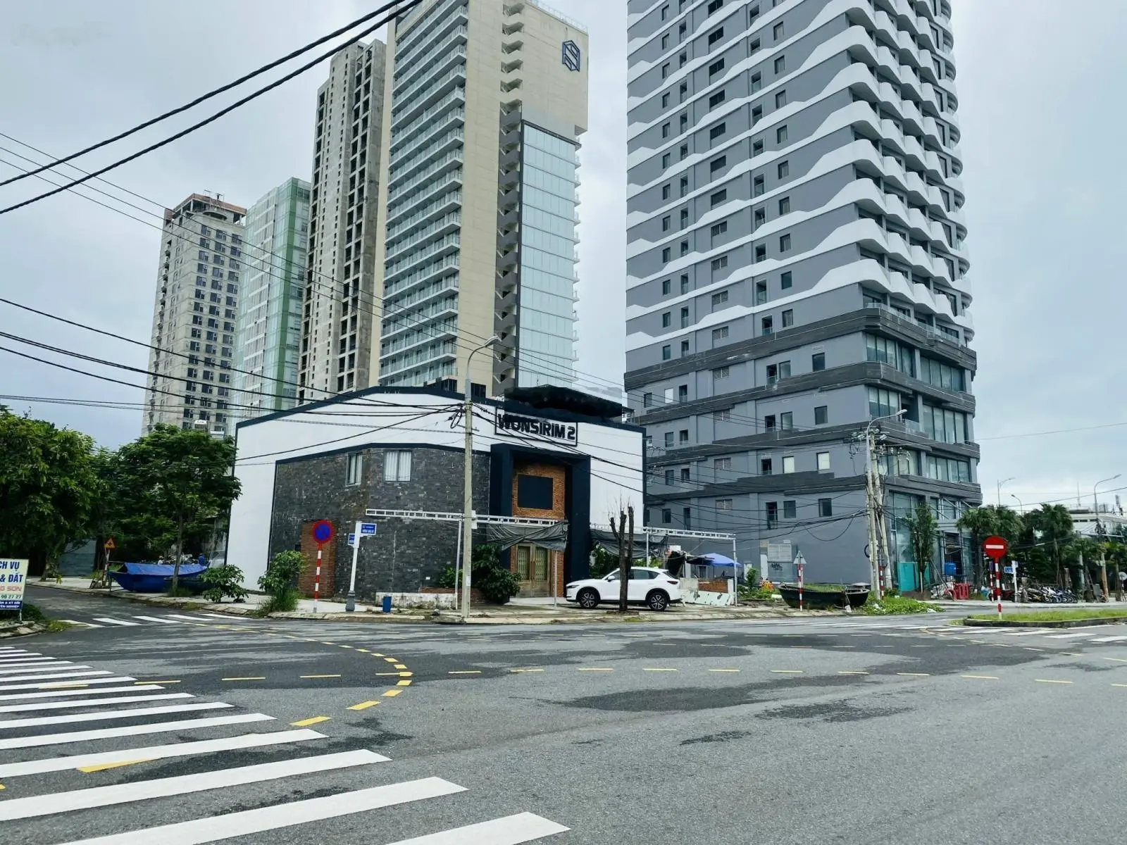 Bán lô góc 2MT đẹp 331.5m2 Vương Thừa Vũ - Lê Bôi - ngay sát bãi tắm Biển Mỹ Khê - đất xây cao tầng