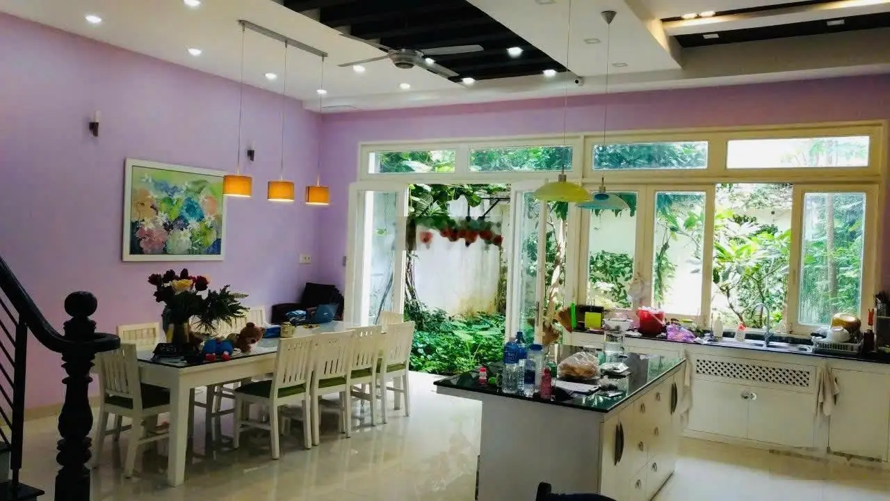 Biệt thự - DTCN 203m2 - MT đường cạnh Nguyễn Duy Trinh Q2 - giá 14,8 tỷ TL
