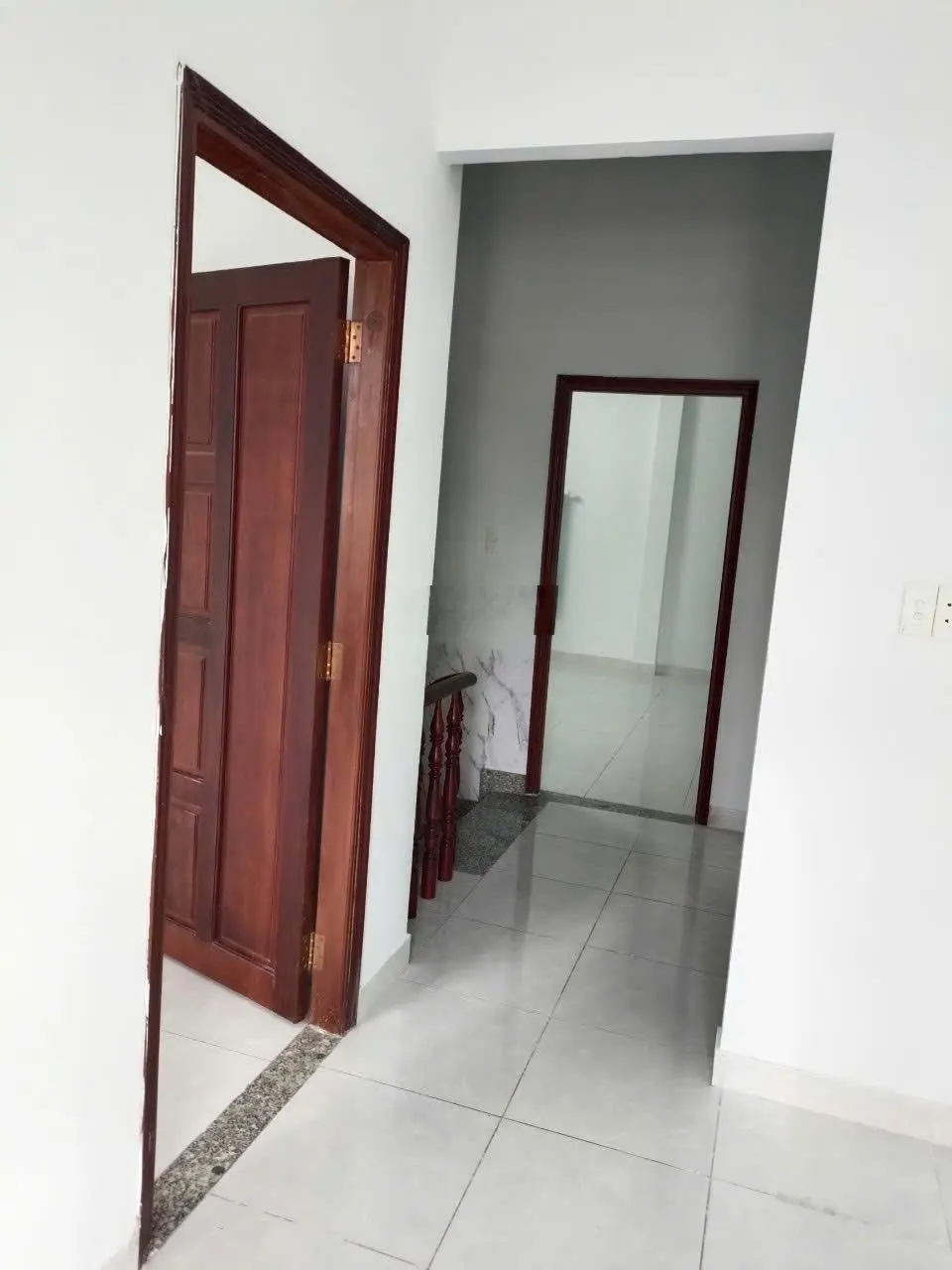 NHÀ 6x16 ĐÚC 1 TẤM 1/ NGUYỄN THỊ SÁU VÀO 50M HẺM THÔNG XE HƠI GẦN CHỢ THỚI TỨ.