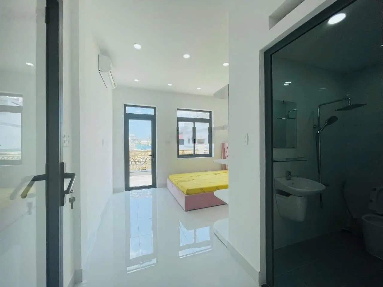 Bán nhà Mặt Tiền hẻm 8m Kinh doanh 256/29A Phan Huy Ích P12 3 tầng (4x13m)