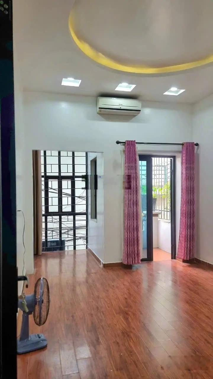 Bán nhà mặt phố Bùi Sĩ Tiêm- gần chợ- gần dự án KĐT xây ngay bên