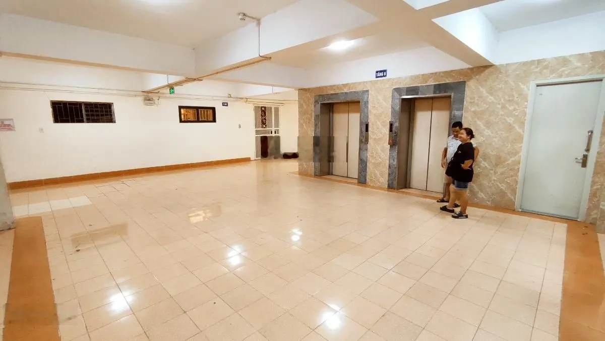 Bán CC Đồng Tàu Q. Hoàng Mai 54m2 ful nội thất nhỉnh 2 tỷ 0816 997 *** Hợp Đặng