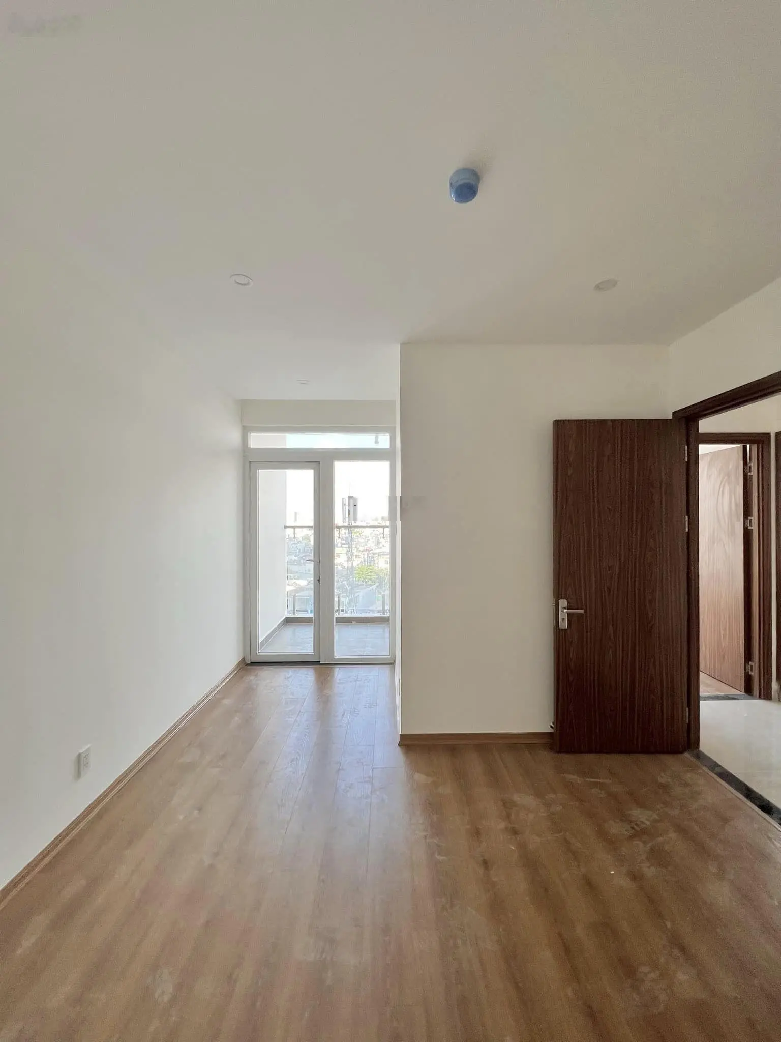 Cần bán 2PN + 2WC , 2 ban công, có nội thất tại chung cư Western Capital Q. 6 giá 2.68tỷ