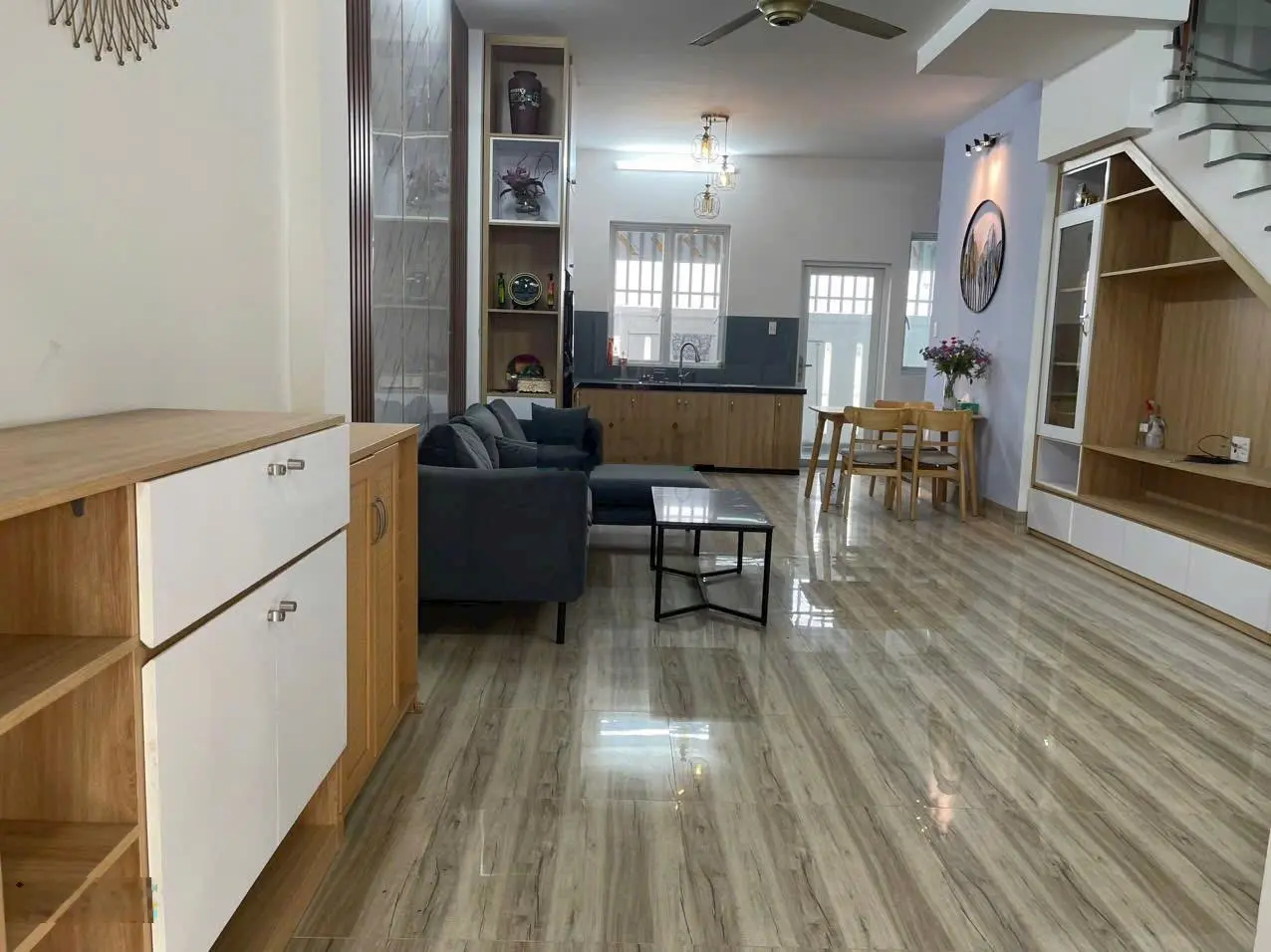 Bán nhà hoàn thiện sẵn có hợp đồng thuê tại Suncasa 1 Hoà Phú Thủ Dầu Một. Giá 2tỷ9