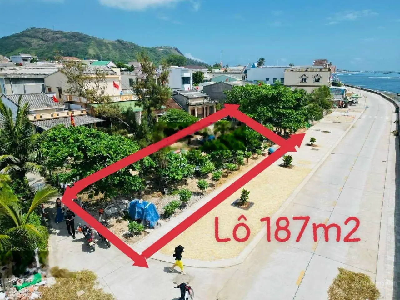 QuangVinh chào bán lô đất 187m2 view trực diện biển như hình. Lô 3ty kinh doanh ngay