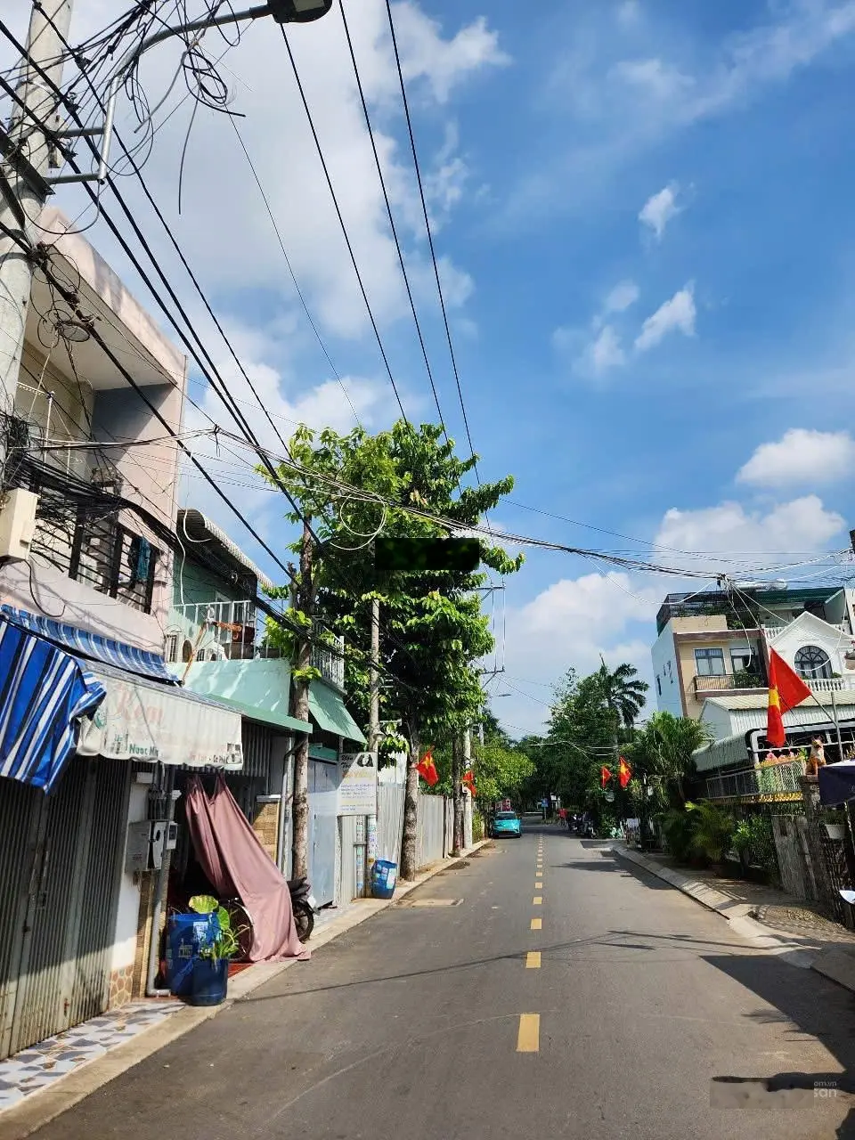 Nhà đẹp đường Hồ Bá Phấn DT 92m2 sát trường Ngô Thời Nhiệm đang cho thuê 15tr/tháng dân cư đông đúc