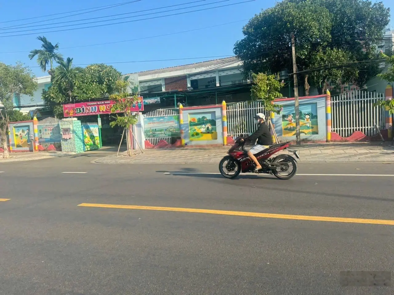 Bán nhà mặt phố kinh doanh Thủ Khoa Huân 185m2 mặt tiền 8m