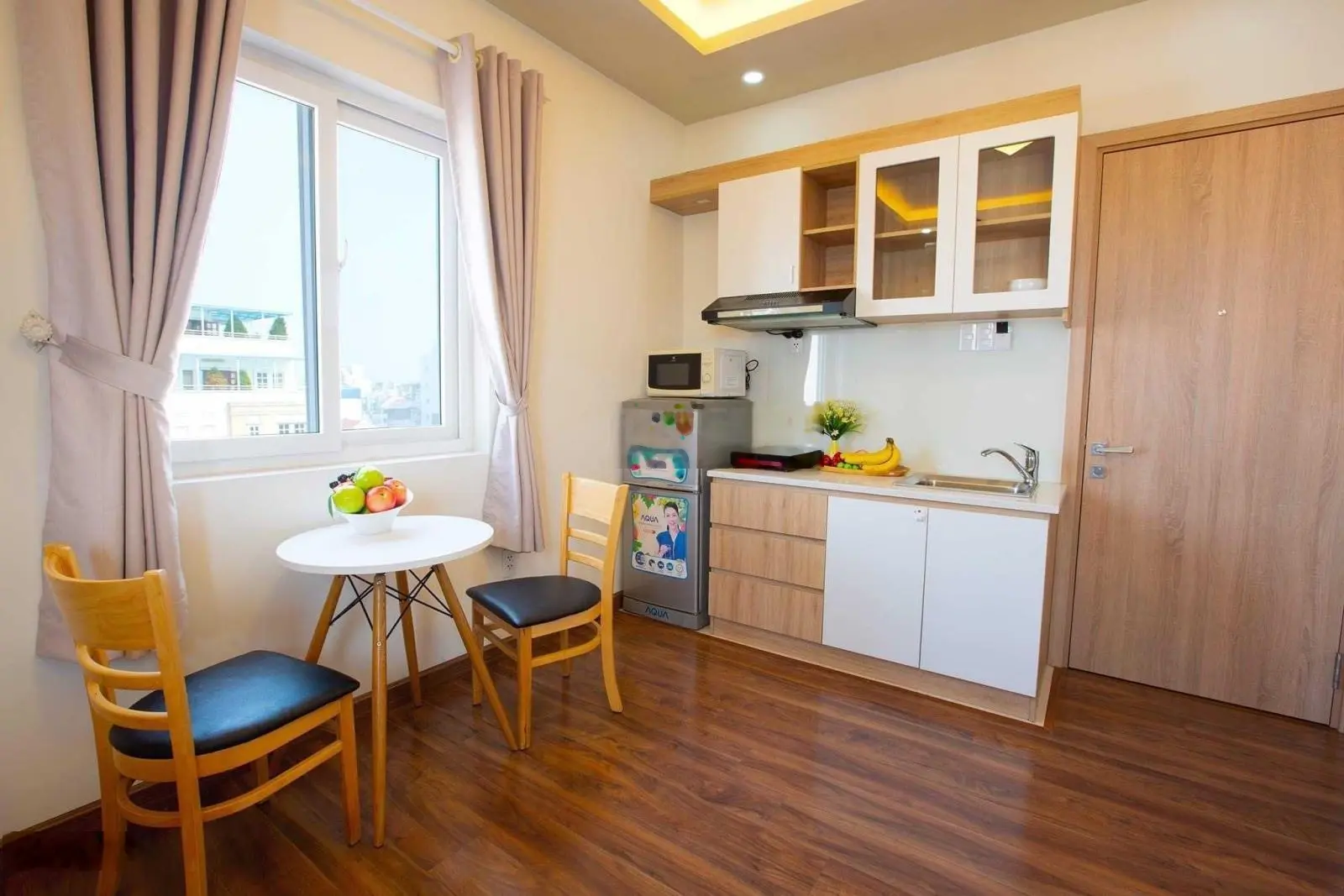 Bán tòa CHDV cao cấp ngay Nguyễn Văn Hưởng 200m2 (10x20m) 6 tầng HĐT 160tr/tháng giá 55 tỷ TL