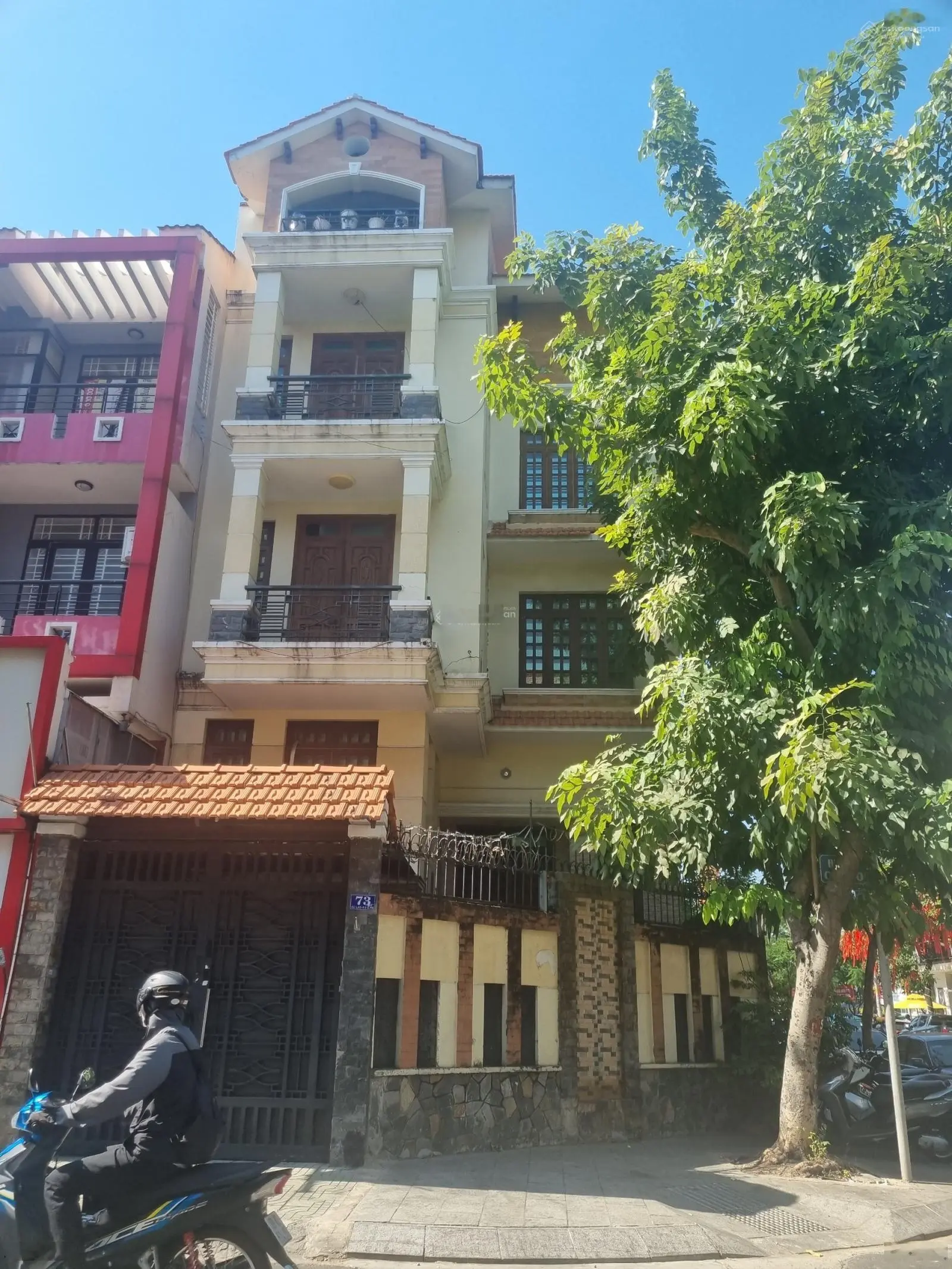 Hạ giá 30 tỷ bán gấp Mặt tiền Lý Thường Kiệt, ngay chợ Tân Bình - DT: 10x40m nhà 3 tầng chỉ 110 tỷ
