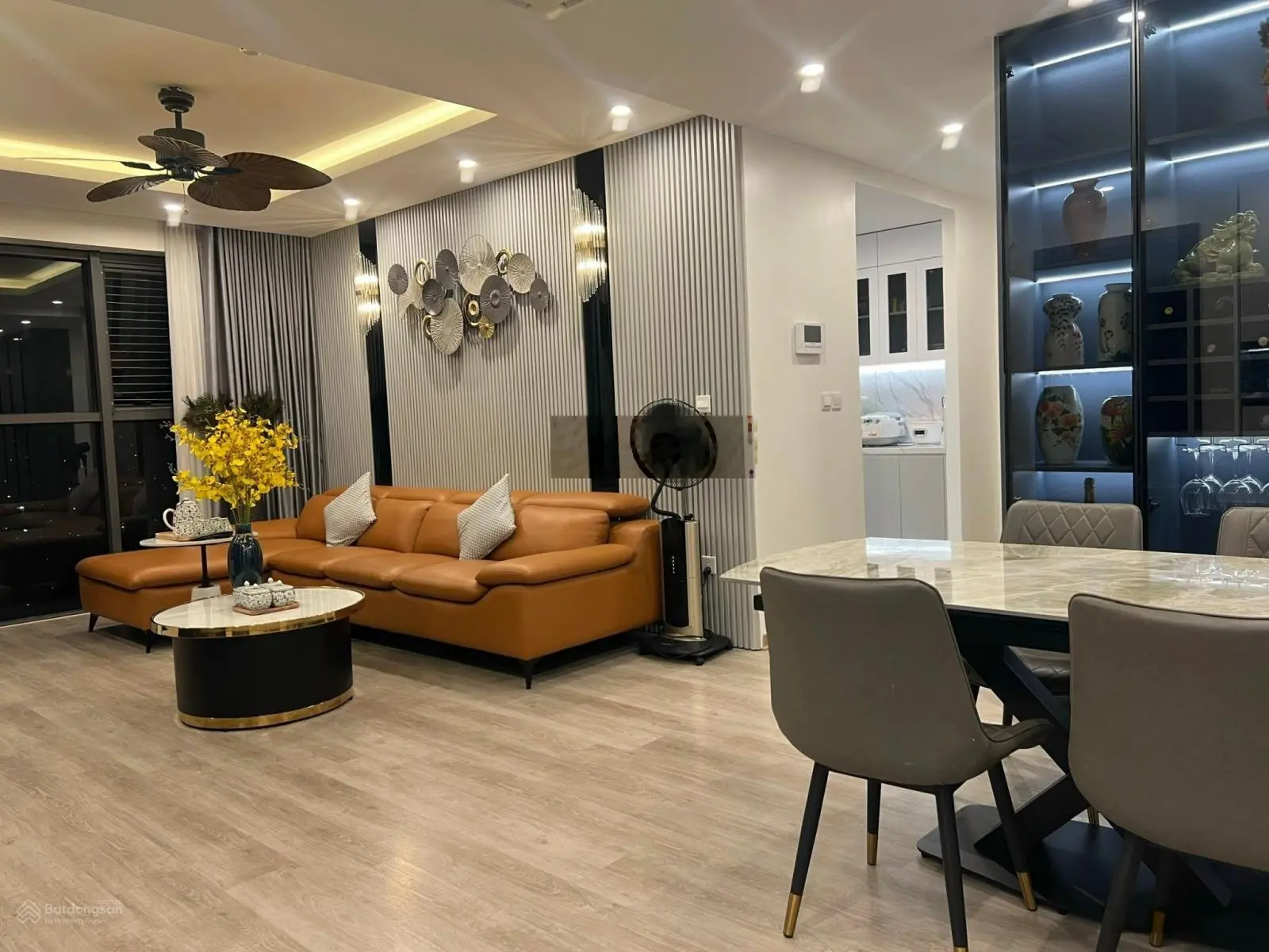 Căn hộ chung cư 2n2w 70m giá 5 tỷ VND tại Phố Trung Kính, Cầu Giấy, Hà Nội