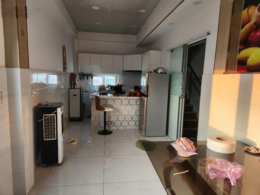 Tòa nhà công ty 5 tầng - thang máy - 135m2 - liên khu 10 - 11 - giá 13.6 tỷ