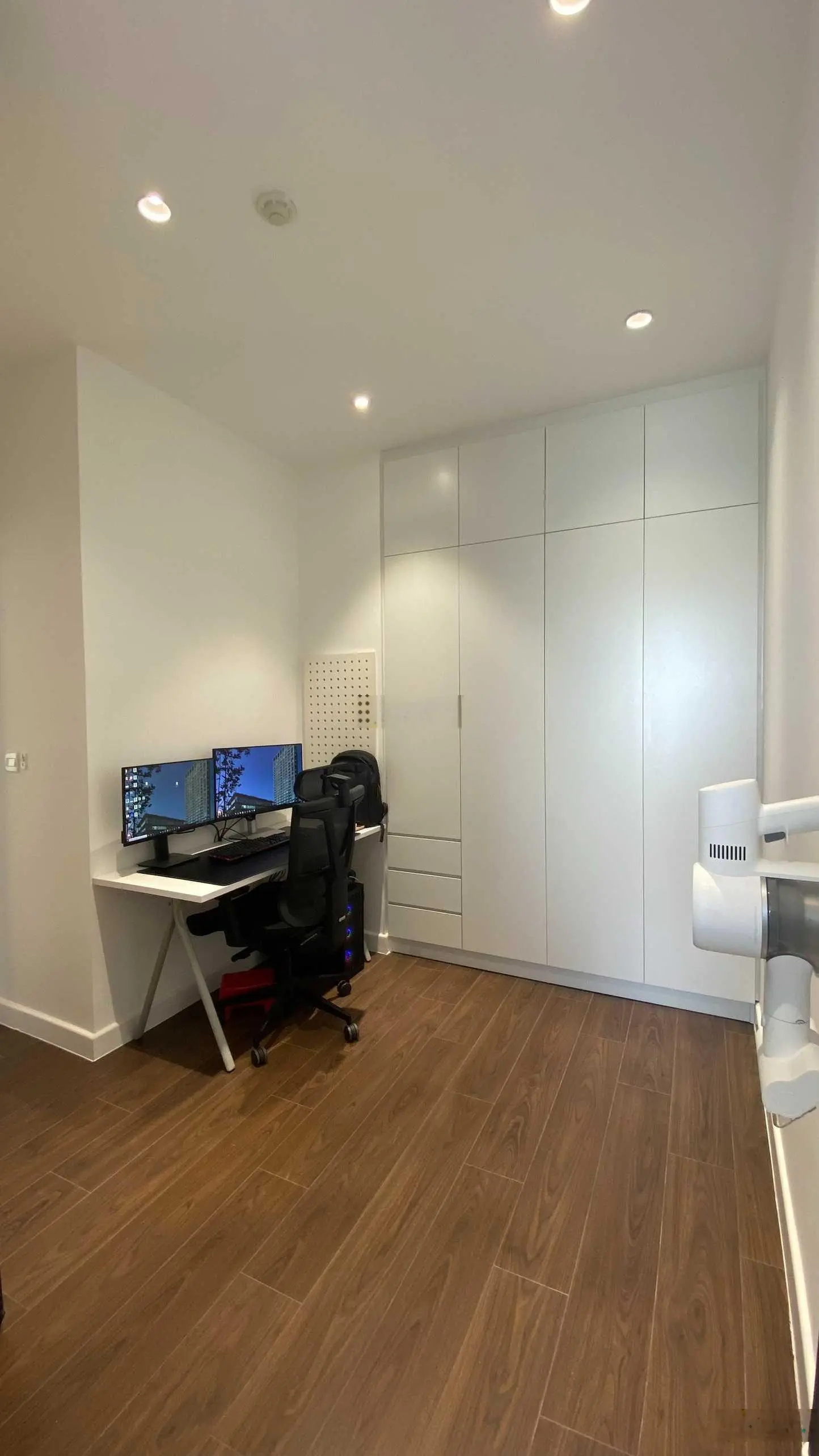 Chủ nhà chuyển công tác cần bán nhanh căn hộ 2PN2WC RichStar Tân Phú