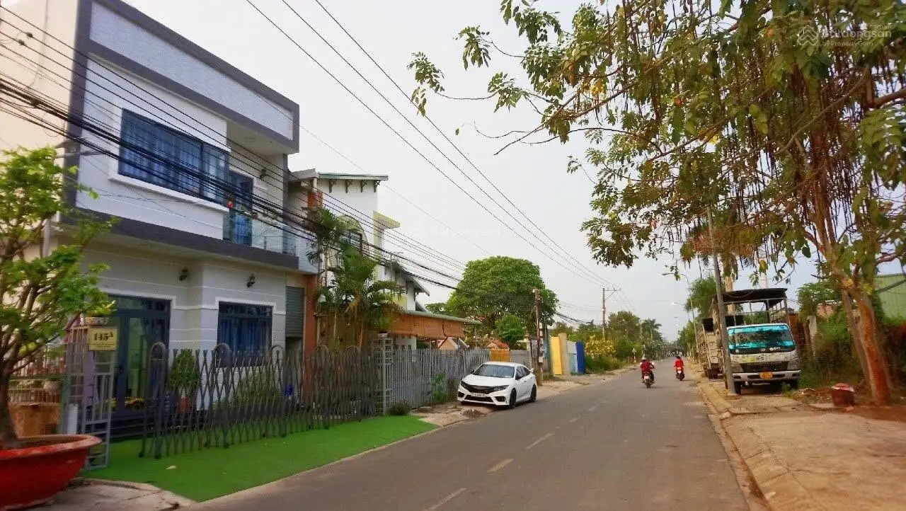 Đất mặt tiền đường Cầu Tàu 6*22m, giá 3,3 tỷ