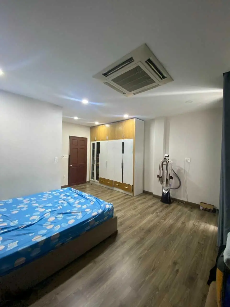 Cực phẩm! Ngang lớn 5,1x12 - HXH đường Huỳnh Văn Bánh, phường 14, Phú Nhuận - 4 tầng - Giá 16,7 tỷ