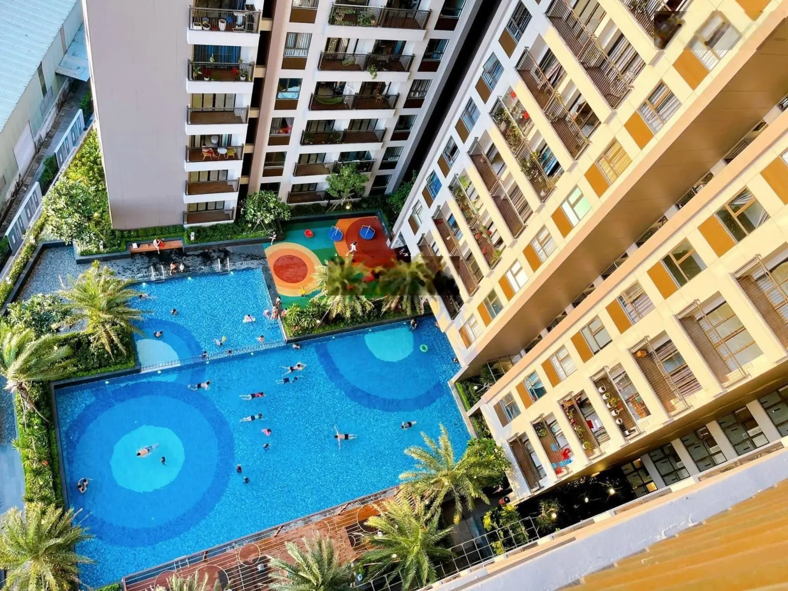 Nhà mới mua 1 tháng, Opal Boulevard bán nhanh 3pn, 2wc 100m2 giá chỉ 3,5 tỷ sổ sẵn, 0989 627 *** Trầm